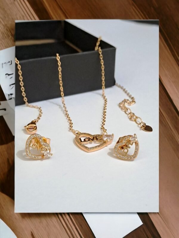 Handmade Set 1 E-Daraz Pro Sales "Exquisite Handmade Gold Plated Pendant Set: Love Chain for Women"