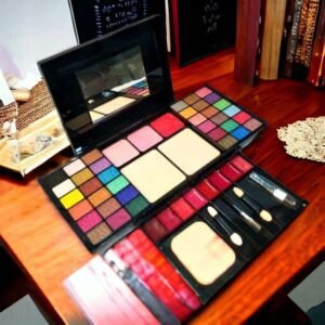 makeup kit 2 E-Daraz Pro Sales Artistic Colors Impression Makeup Kit